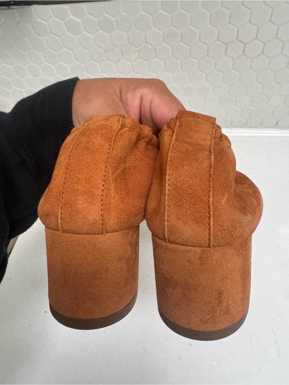 Everlane Cognac Suede Block Heel Pumps Made in Italy - Picture 13 of 16